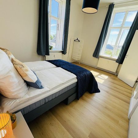 Aday - Blue Light Suite Apartment In The Center Of Hjørring Exterior foto
