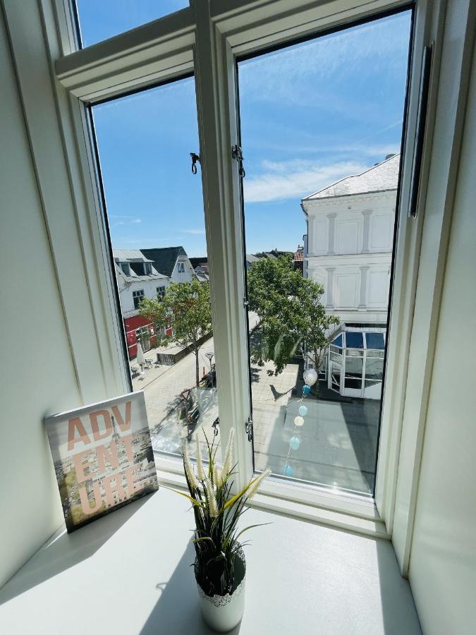 Aday - Blue Light Suite Apartment In The Center Of Hjørring Exterior foto