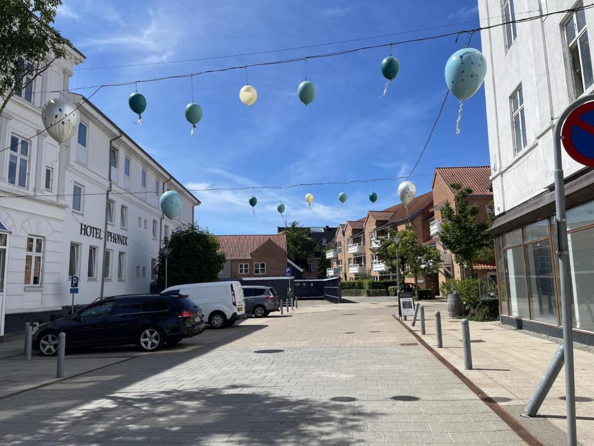Aday - Blue Light Suite Apartment In The Center Of Hjørring Exterior foto